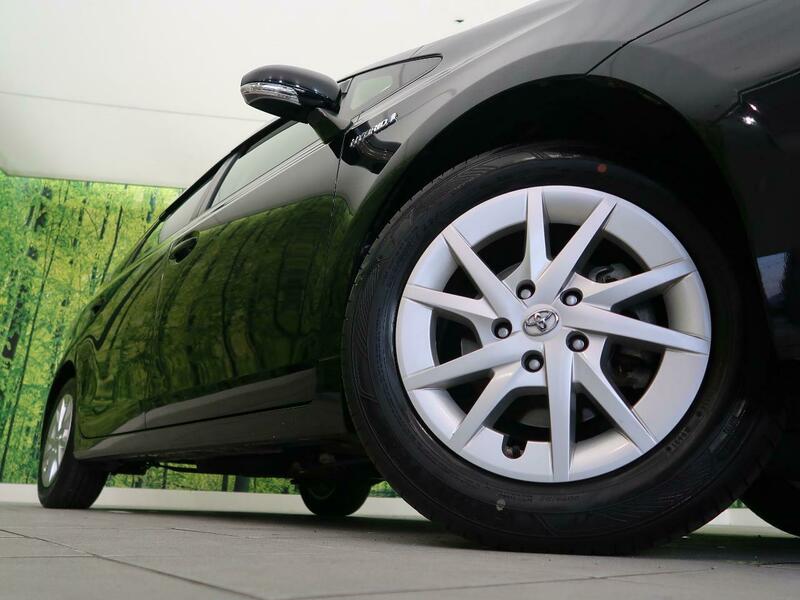 PRIUS ALPHA