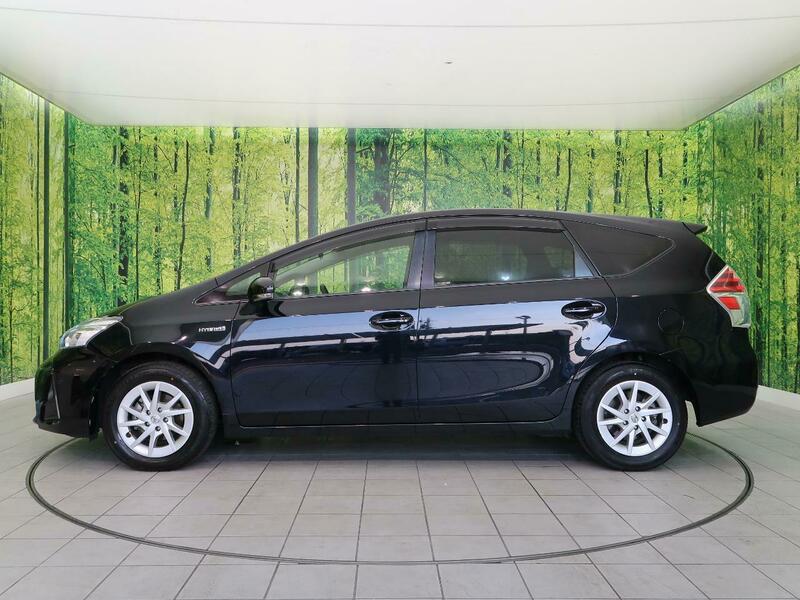 PRIUS ALPHA