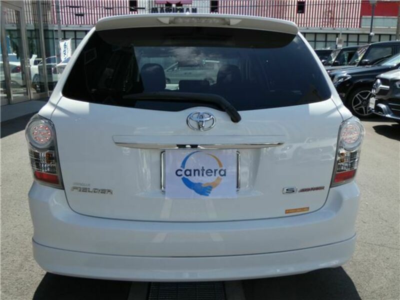 COROLLA FIELDER