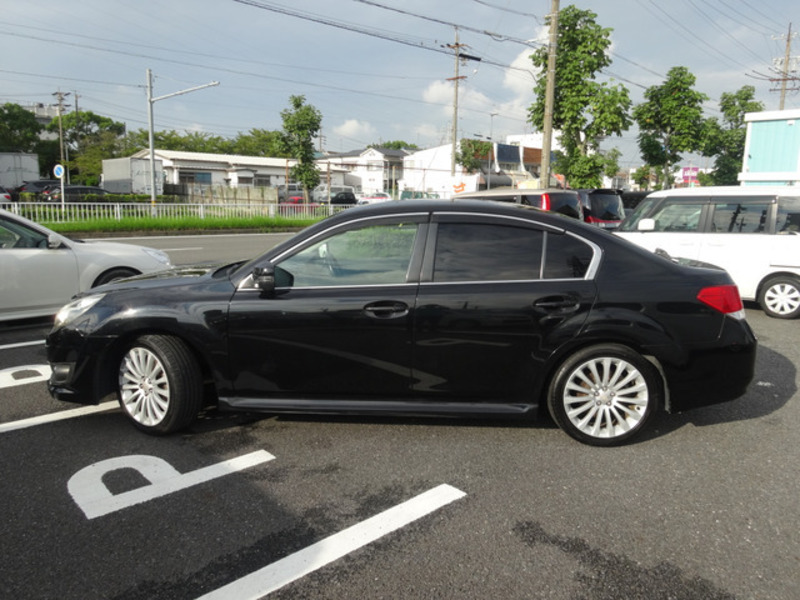 LEGACY B4