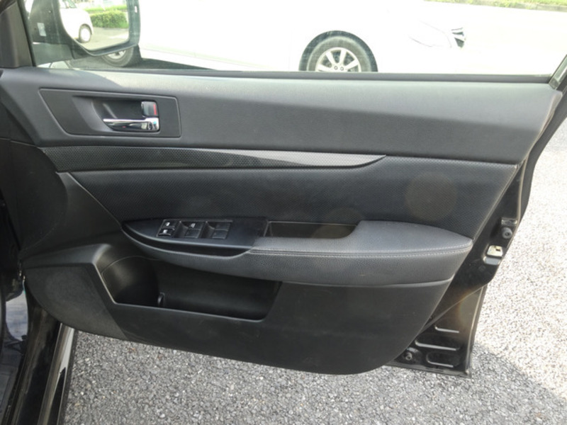 LEGACY B4