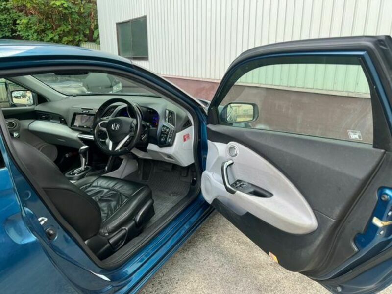 CR-Z