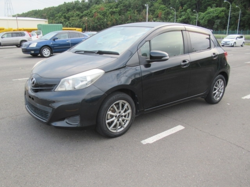 TOYOTA VITZ