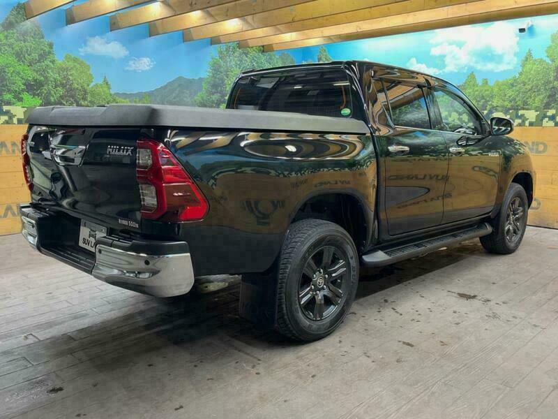 HILUX