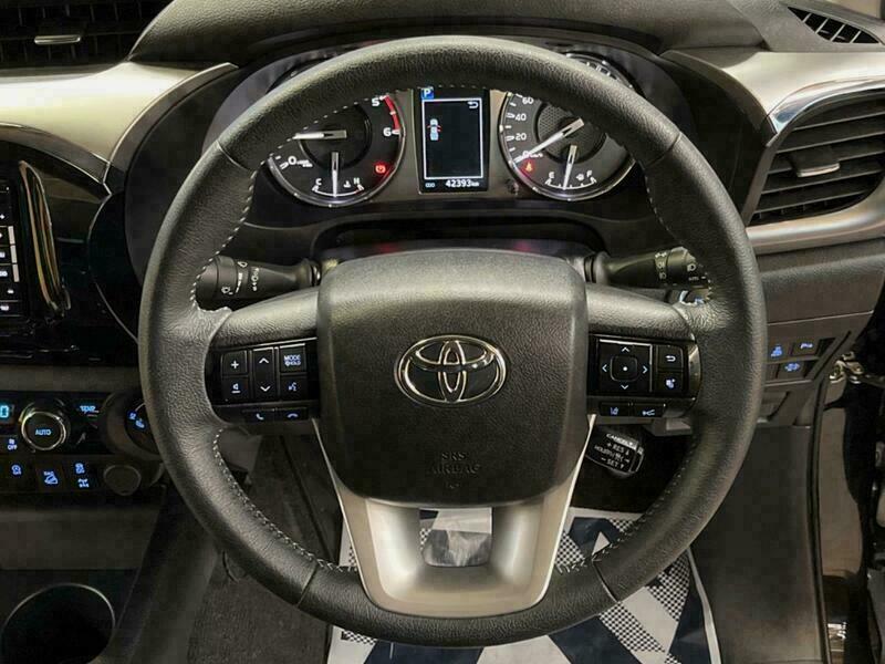 HILUX