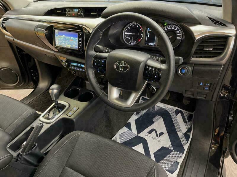 HILUX