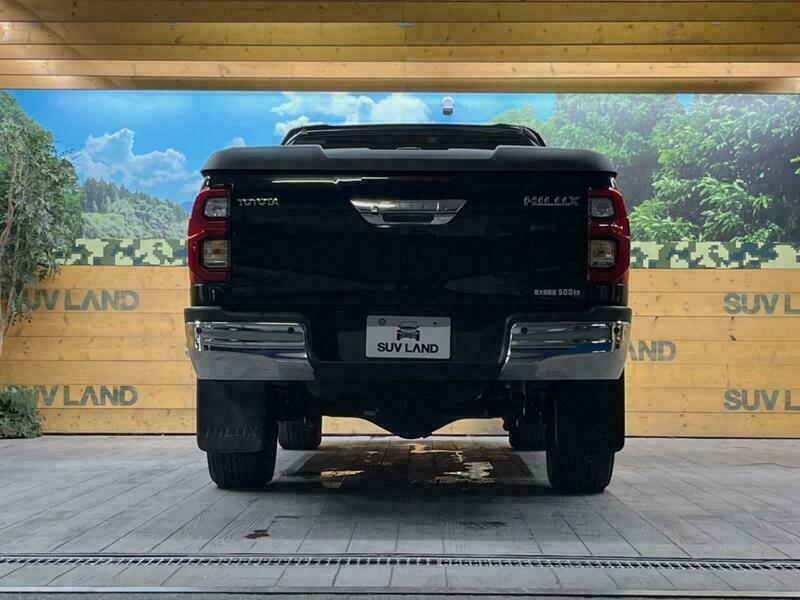 HILUX