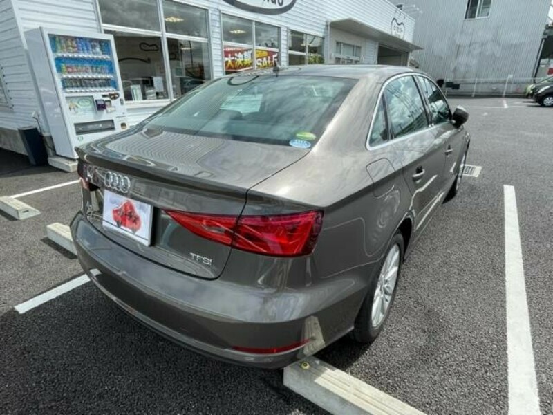 A3 SEDAN