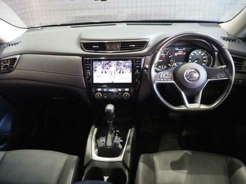 X-TRAIL