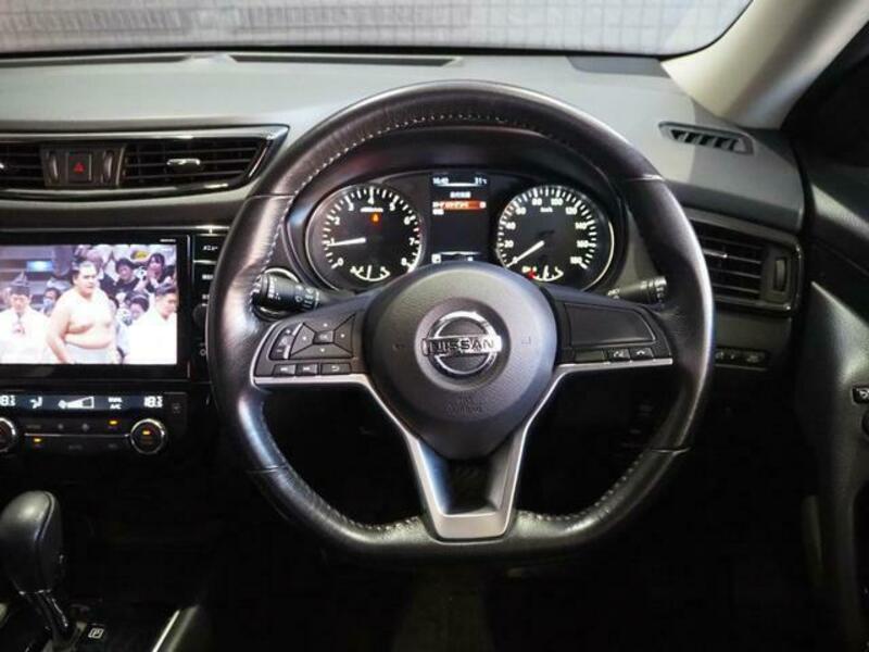 X-TRAIL