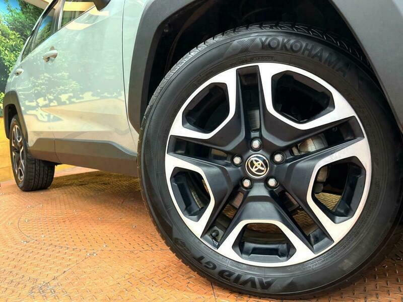 RAV4