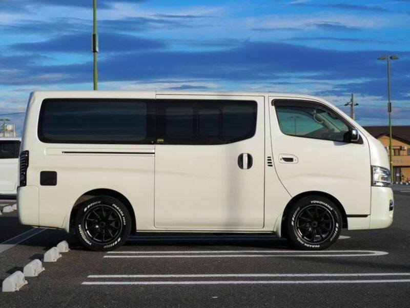 NV350 CARAVAN
