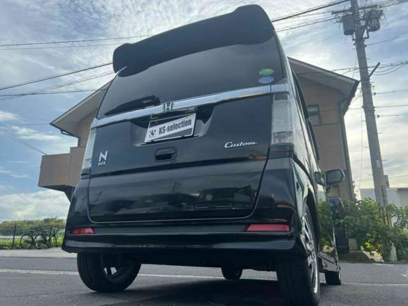 N BOX CUSTOM