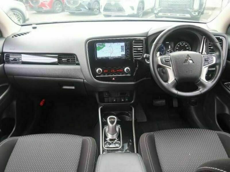 OUTLANDER PHEV