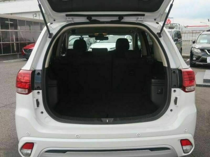 OUTLANDER PHEV