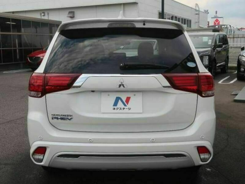 OUTLANDER PHEV