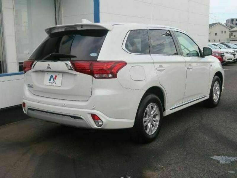 OUTLANDER PHEV