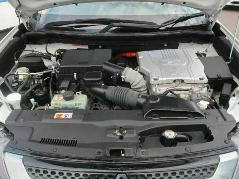 OUTLANDER PHEV