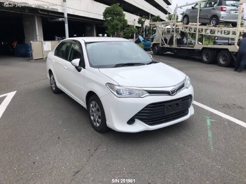 COROLLA AXIO