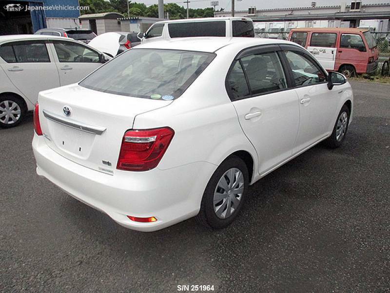 COROLLA AXIO