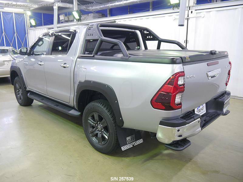 HILUX