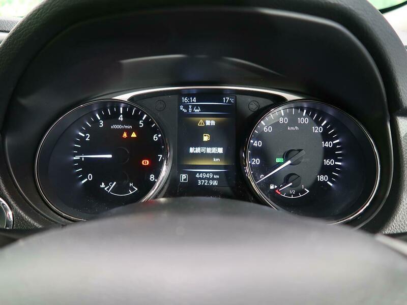 X-TRAIL-54