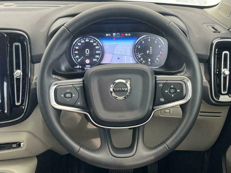 XC40