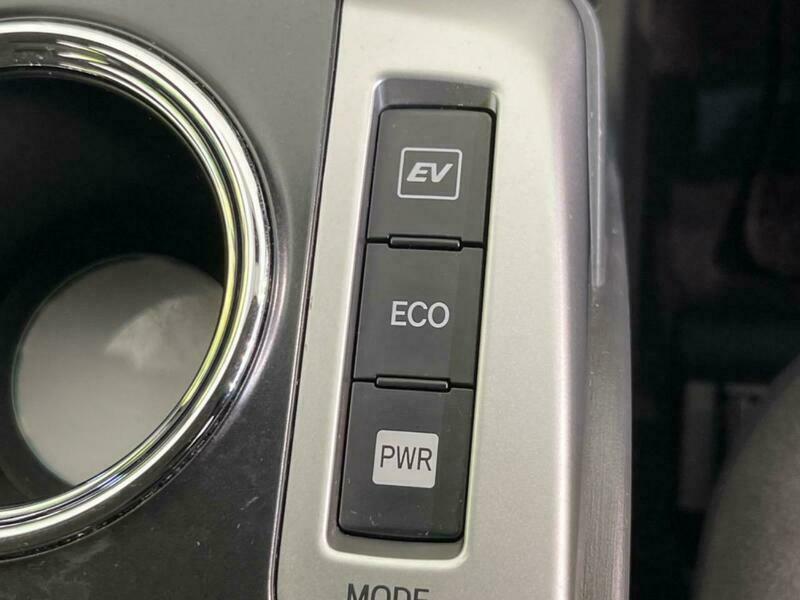 PRIUS ALPHA