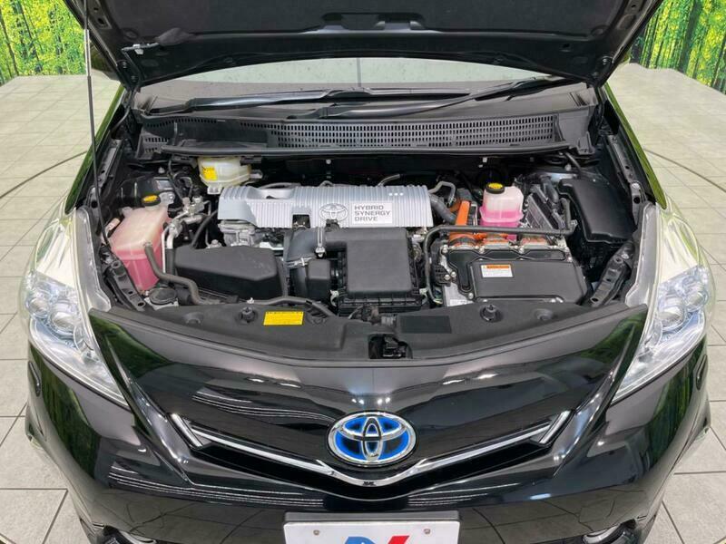PRIUS ALPHA
