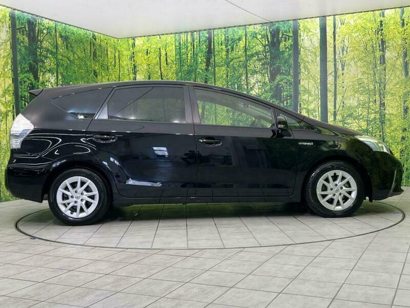 PRIUS ALPHA