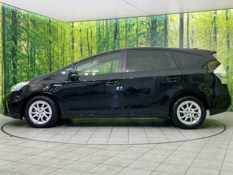 PRIUS ALPHA