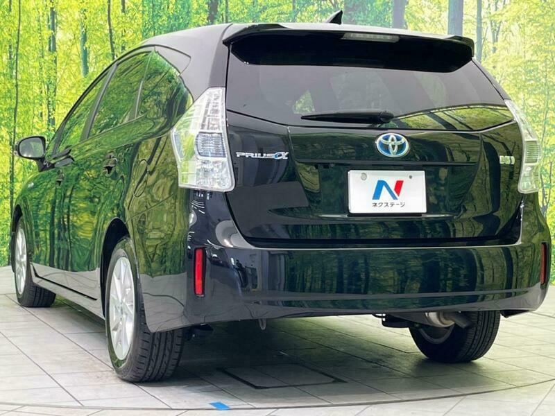 PRIUS ALPHA