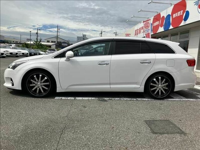 AVENSIS WAGON