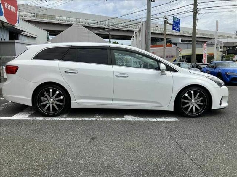 AVENSIS WAGON