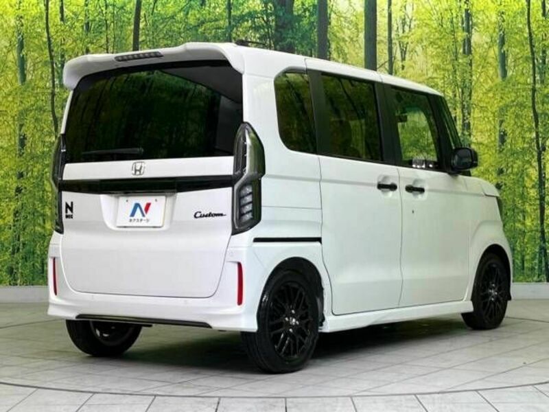 N BOX CUSTOM