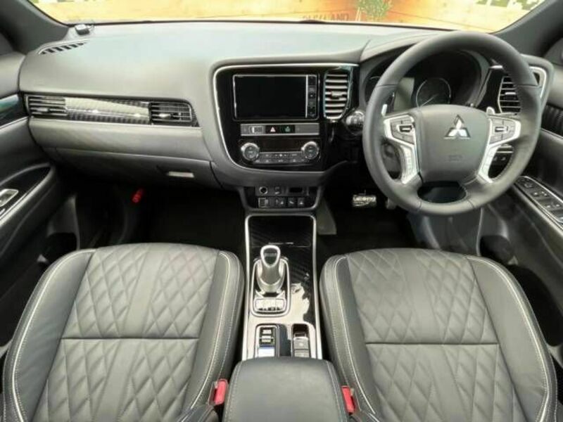 OUTLANDER PHEV