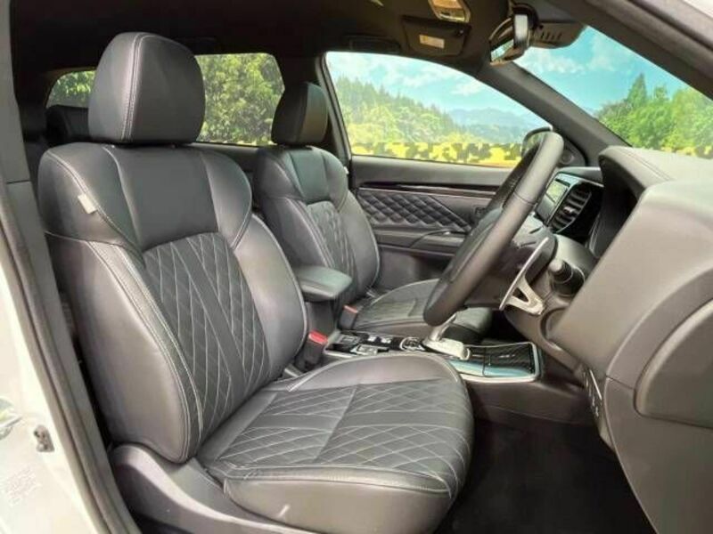 OUTLANDER PHEV