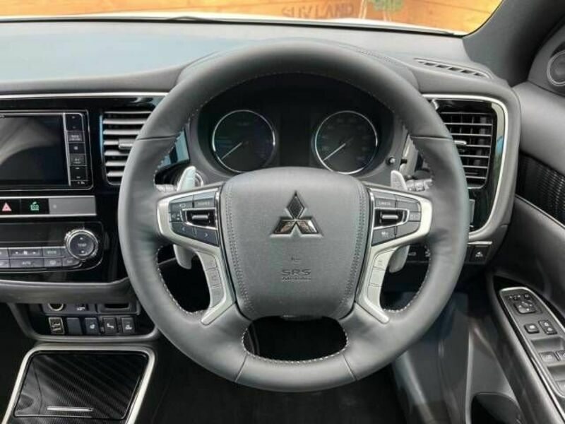 OUTLANDER PHEV