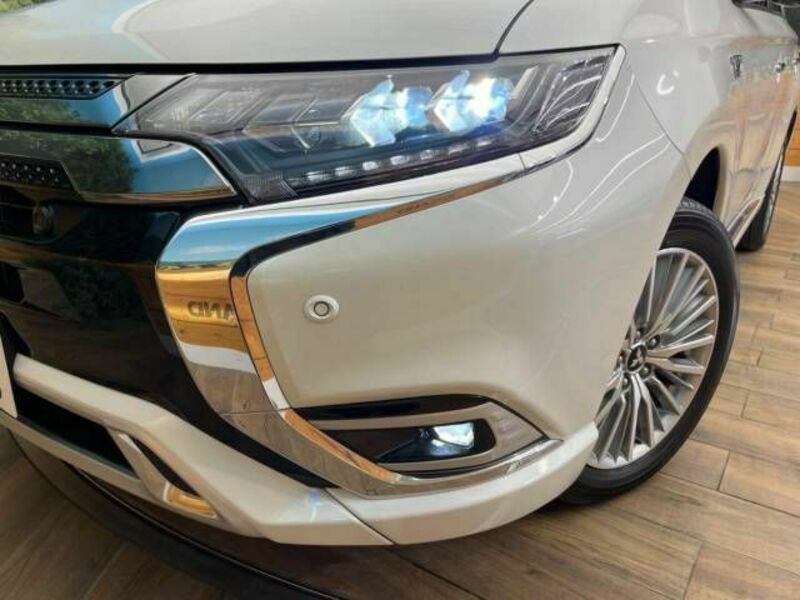 OUTLANDER PHEV