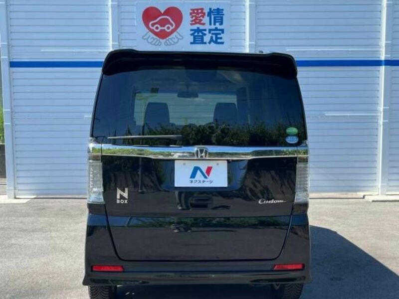 N BOX CUSTOM