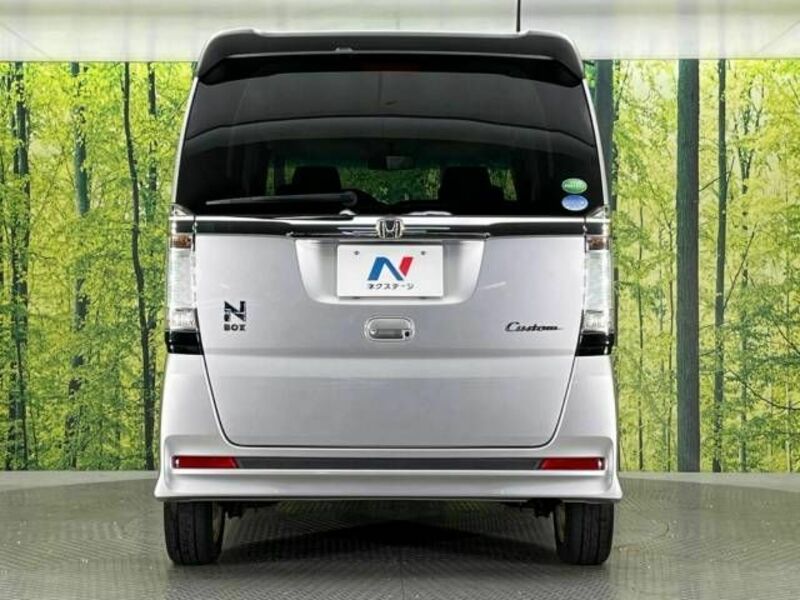 N BOX CUSTOM