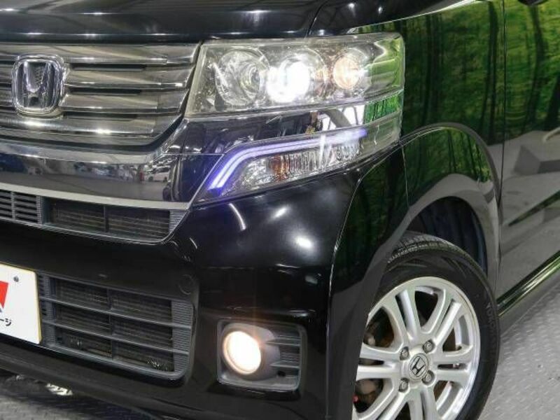 N BOX CUSTOM