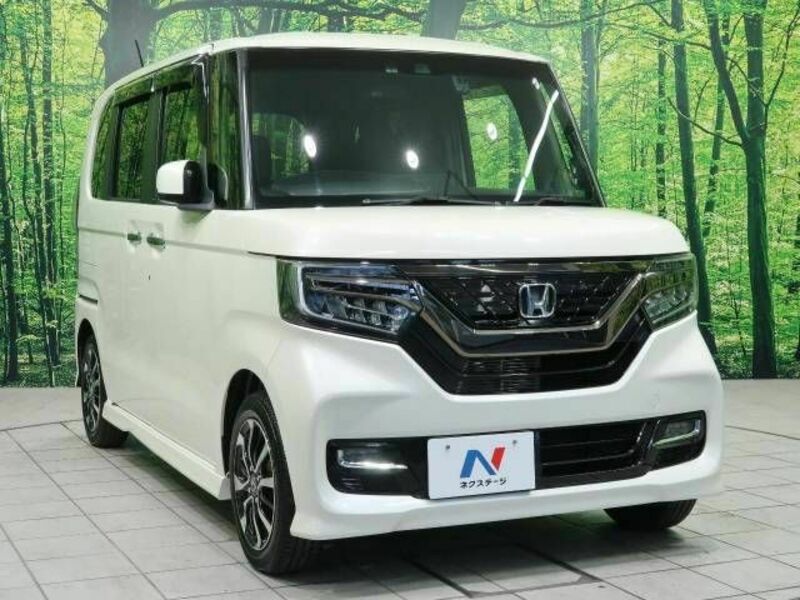 N BOX CUSTOM