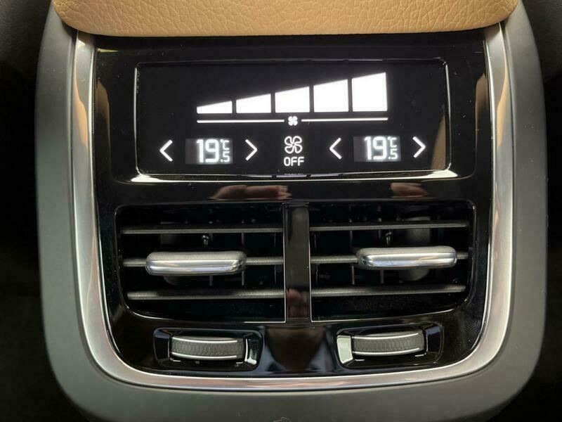 XC90