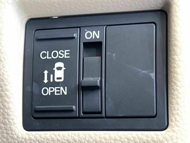 N BOX