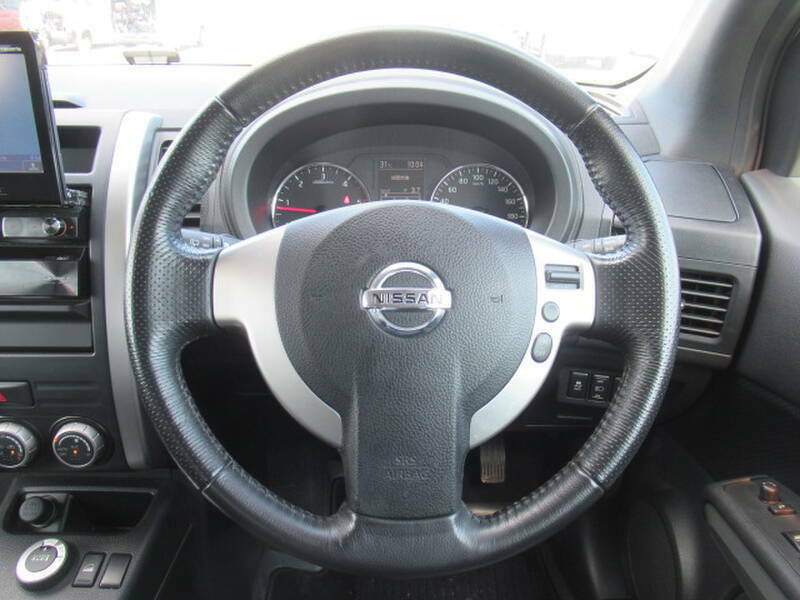 X-TRAIL
