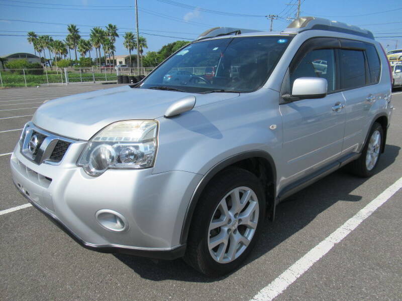 X-TRAIL