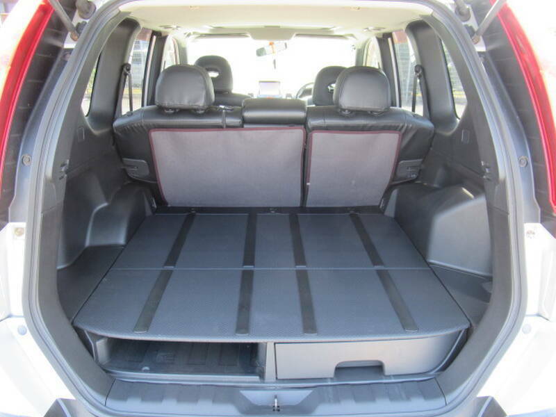 X-TRAIL