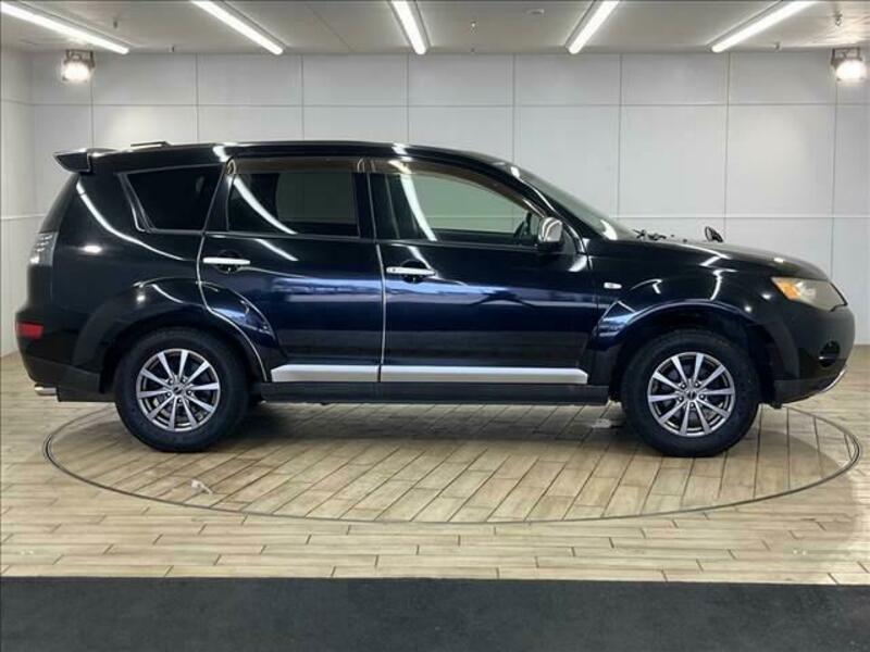 OUTLANDER