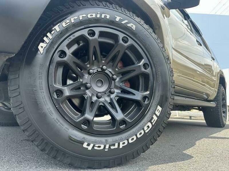 HILUX SURF